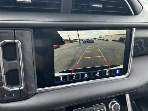 Used 2023 GMC Yukon Denali AWD/4WD image 25