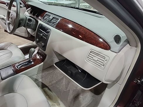 Used 2007 Buick Lucerne CXL w/ Luxury Package FWD image 29