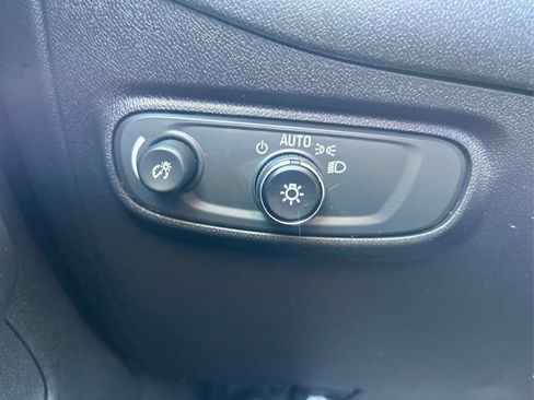 Used 2024 Chevrolet Equinox LT AWD/4WD image 15