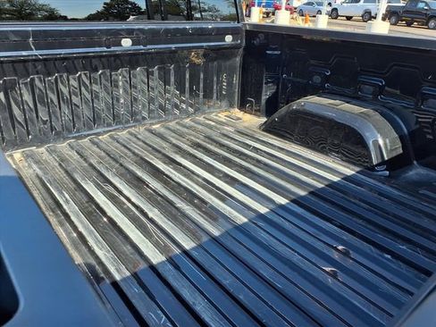 Used 2024 Chevrolet Silverado 1500 LT image 21