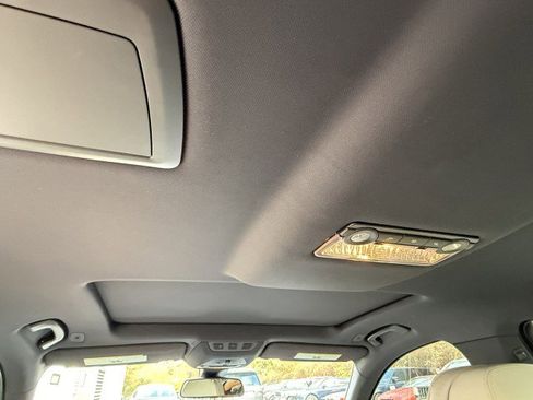 Used 2014 BMW 750Li image 28