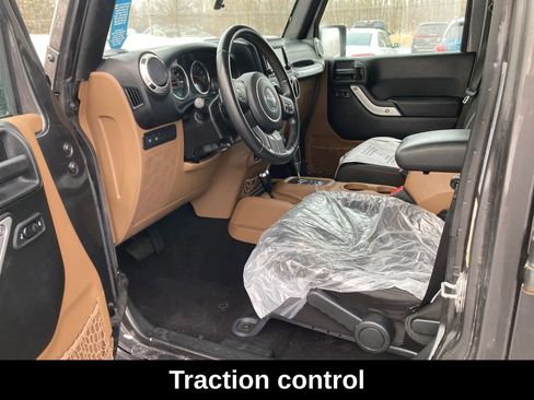 Used 2018 Jeep Wrangler Unlimited Rubicon image 11