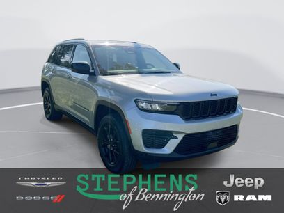 Used 2024 Jeep Grand Cherokee Altitude