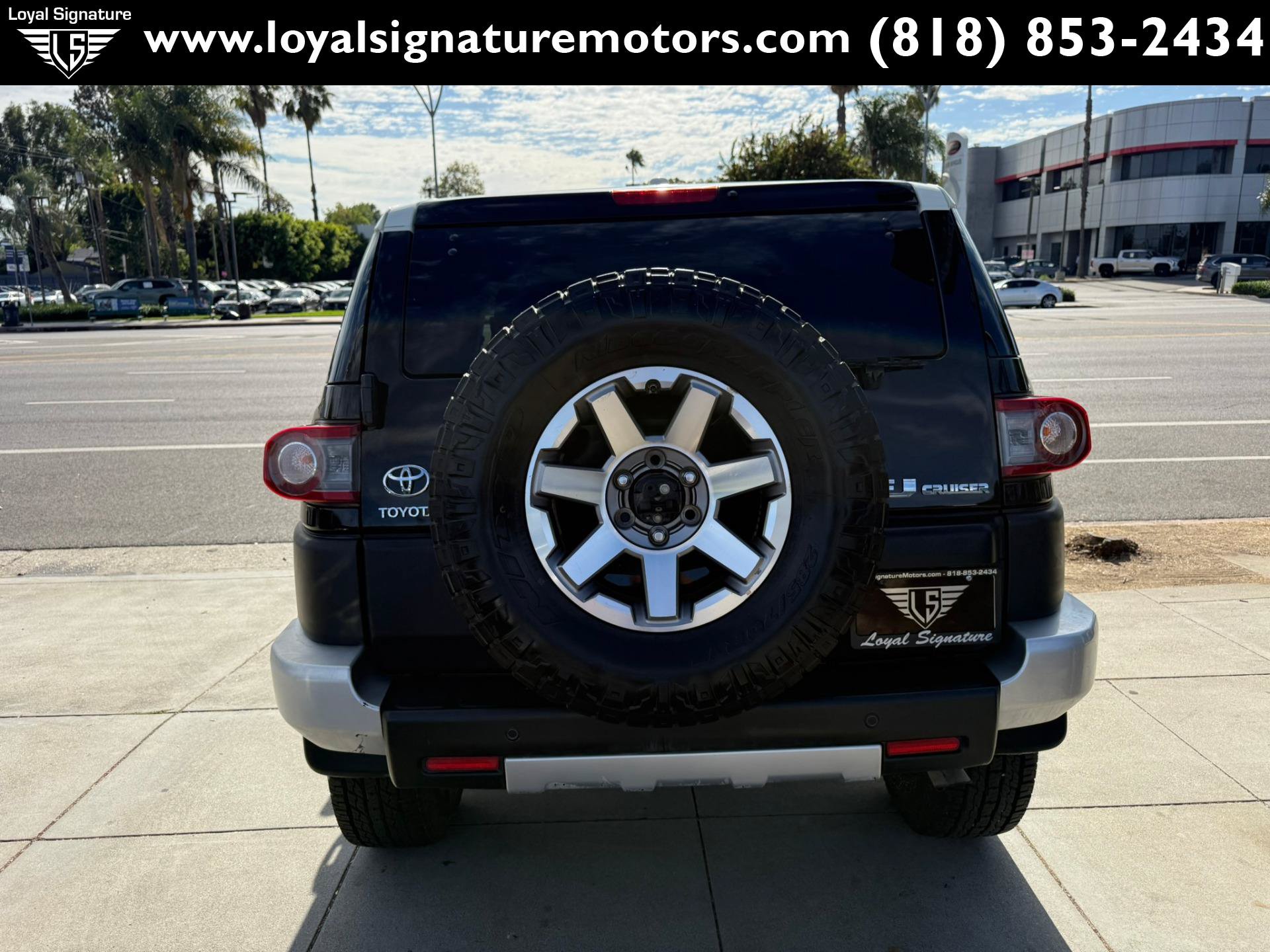 Used 2014 Toyota FJ Cruiser 4WD w/ Upgrade Package image 6