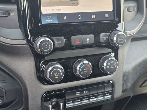 New 2026 RAM 3500 Tradesman AWD/4WD image 19