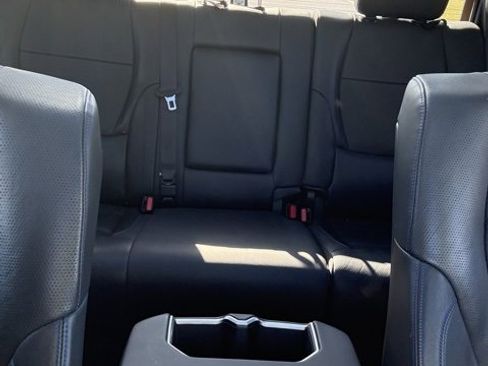 Used 2022 Toyota Tundra Platinum w/ Advanced Package image 40