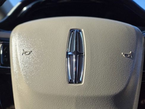 Used 2022 Lincoln Corsair AWD w/ Equipment Group 101A image 27