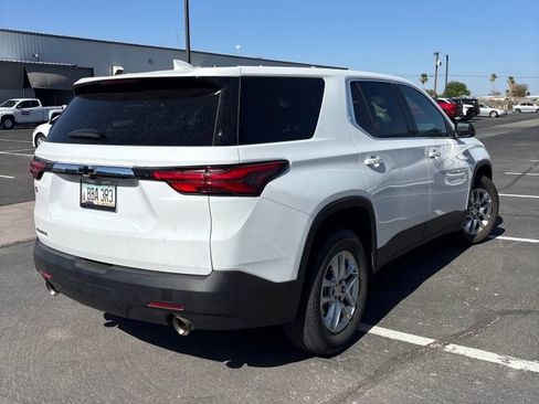 Used 2023 Chevrolet Traverse LS FWD image 3