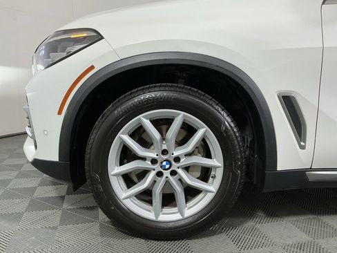 Certified 2023 BMW X5 xDrive40i w/ Premium Package image 9