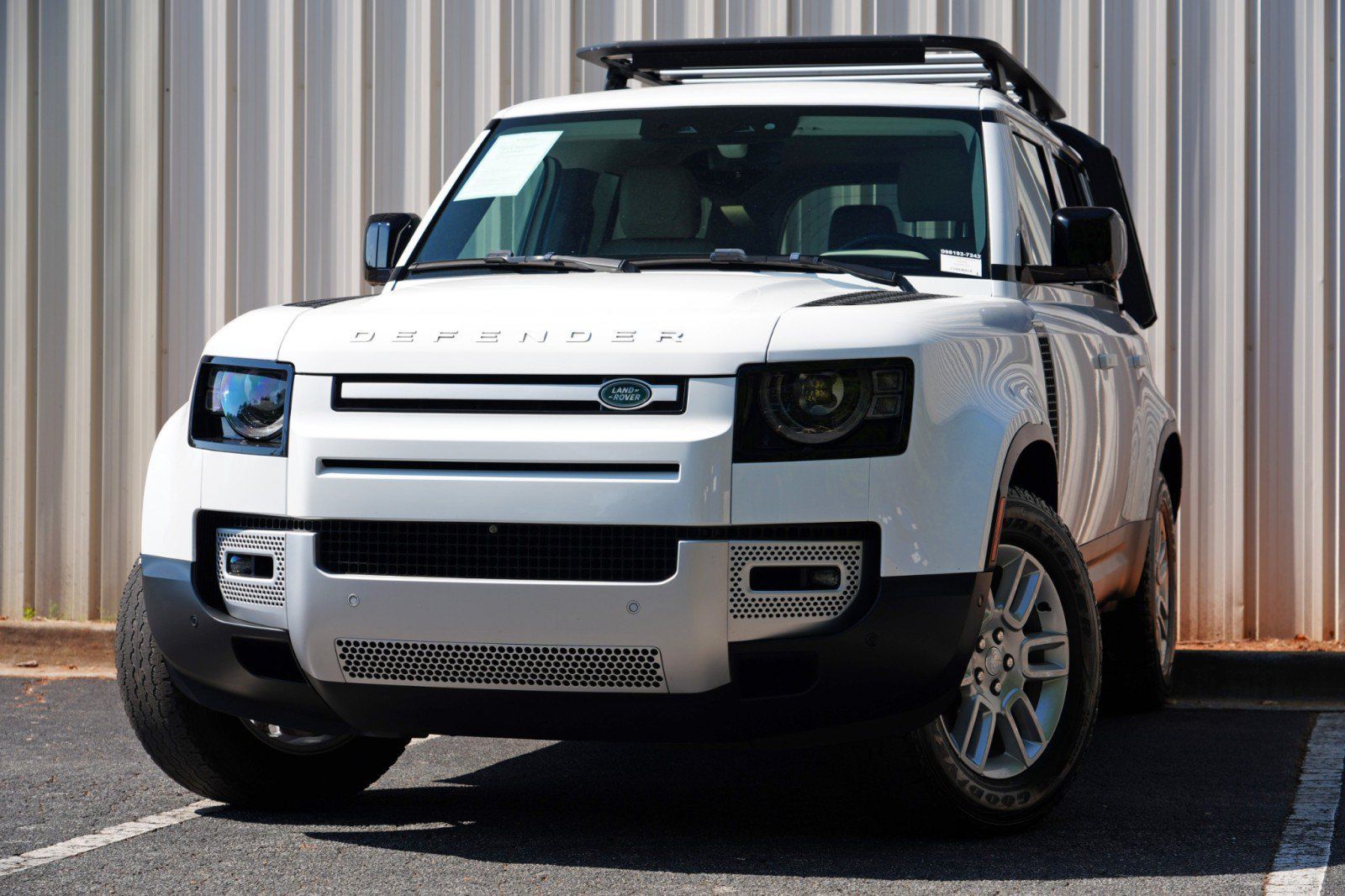 Used 2022 Land Rover Defender 110 S AWD/4WD image 3