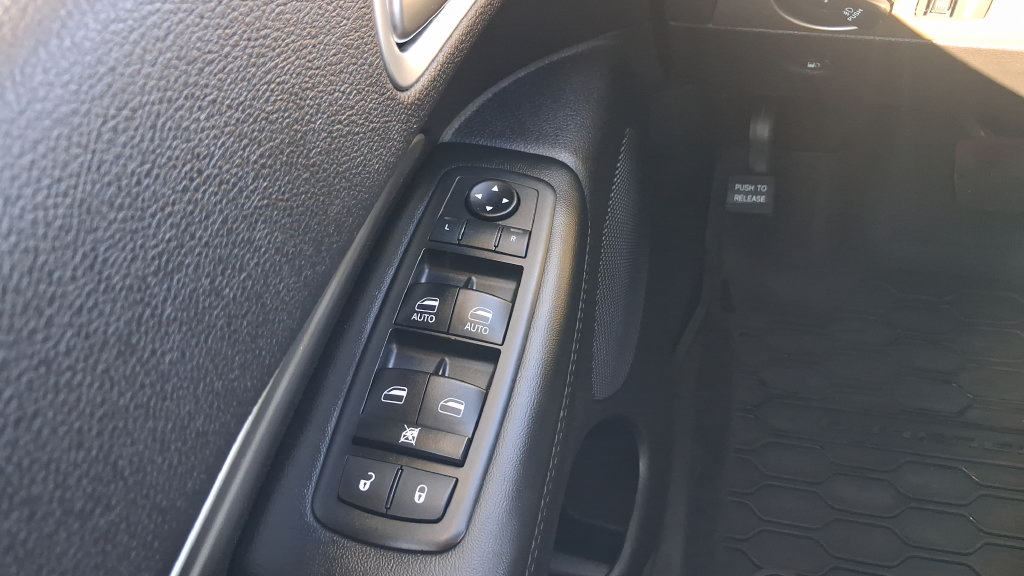 Used 2019 Dodge Durango SXT AWD/4WD image 28