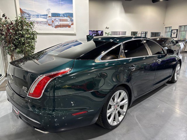 Used 2017 Jaguar XJ L Portfolio AWD/4WD image 2