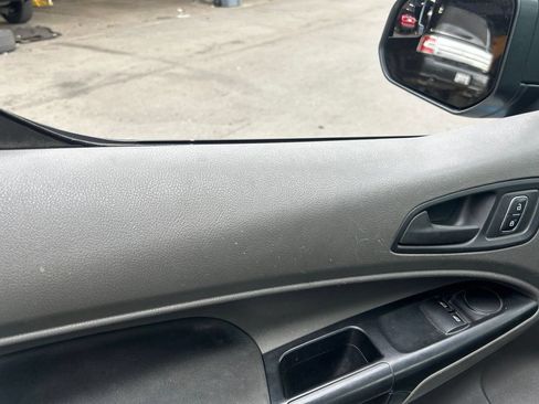 Used 2022 Ford Transit Connect XL FWD image 32