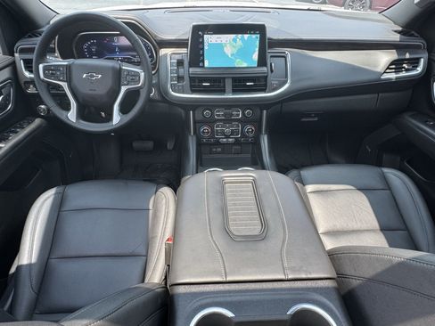 Used 2023 Chevrolet Suburban Z71 w/ Off-Road Capability Package AWD/4WD image 29