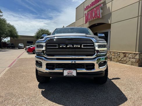 Used 2022 RAM 2500 Laramie AWD/4WD image 4