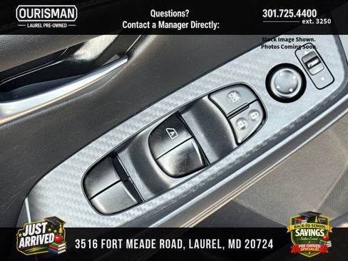 Used 2025 Nissan Sentra SV FWD image 8