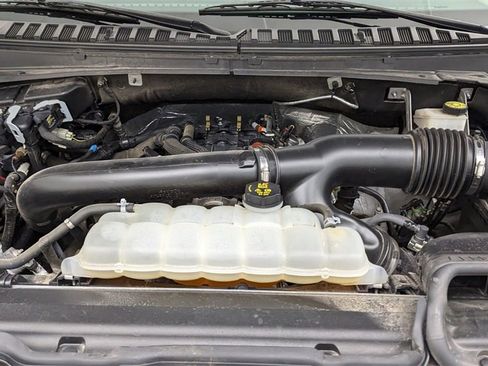 Certified 2024 Ford Expedition XLT image 45