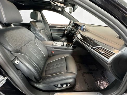 Used 2019 BMW M760i xDrive w/ Luxury Rear Seating Package image 28