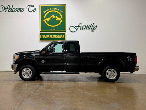 Used 2012 Ford F250 XLT w/ XLT Interior Pkg AWD/4WD image 5