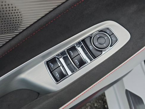 Certified 2023 Chevrolet Corvette Stingray Premium Conv w/ 3LT image 27