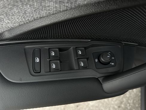 New 2026 Volkswagen Tiguan S image 23