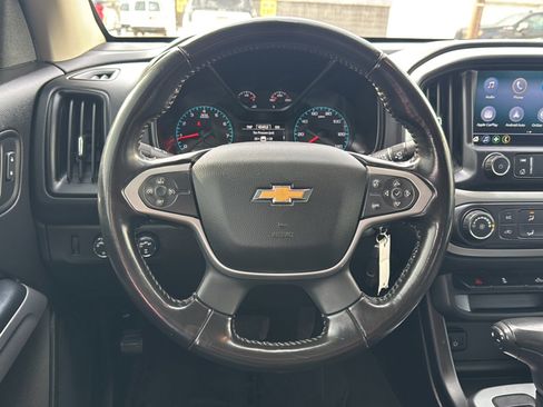Used 2021 Chevrolet Colorado LT image 2