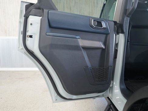 Used 2021 Ford Bronco First Edition AWD/4WD image 32