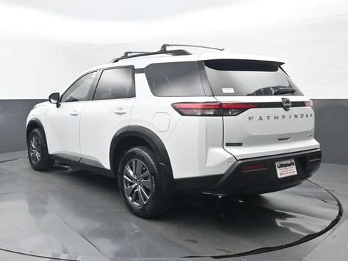 Used 2025 Nissan Pathfinder SV AWD/4WD image 3