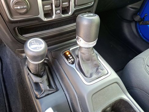 Certified 2021 Jeep Wrangler Unlimited Sport image 15