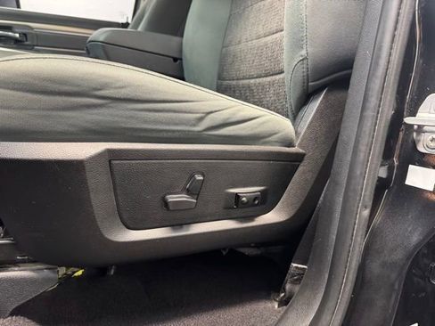 Used 2018 RAM 1500 Big Horn image 14