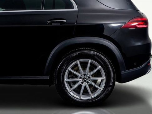 Used 2024 Mercedes-Benz GLE 450 4MATIC w/ Winter Package image 11