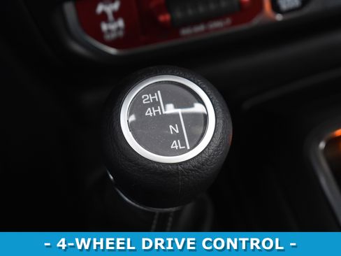 Used 2024 Jeep Wrangler Rubicon image 18