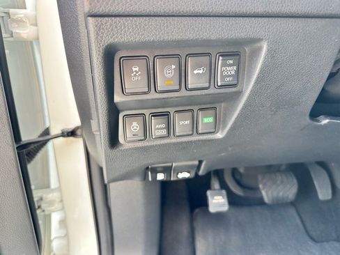 Used 2017 Nissan Rogue SL image 20