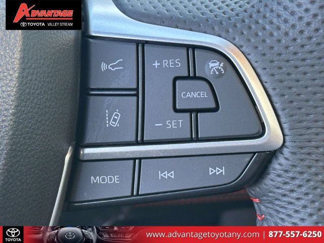 Used 2026 Toyota Sienna XSE FWD image 27