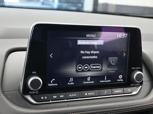 Used 2025 Nissan Rogue S FWD image 15