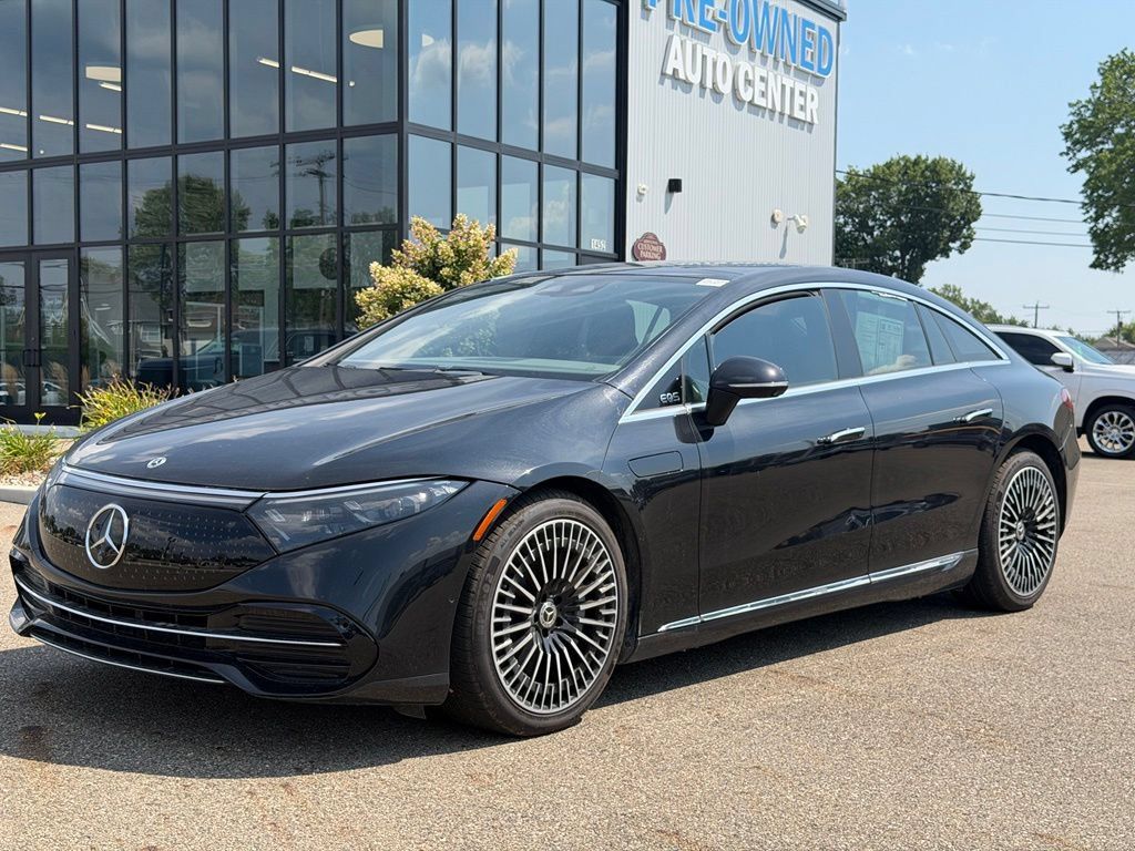 Used 2022 Mercedes-Benz EQS 450+ Sedan image 1