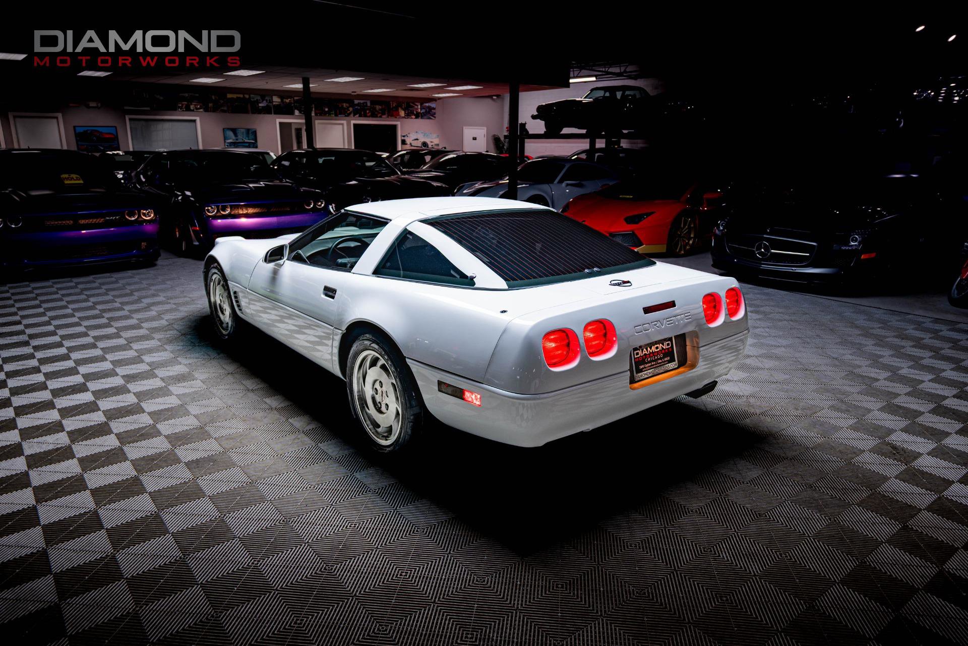 Used 1995 Chevrolet Corvette Coupe RWD image 4
