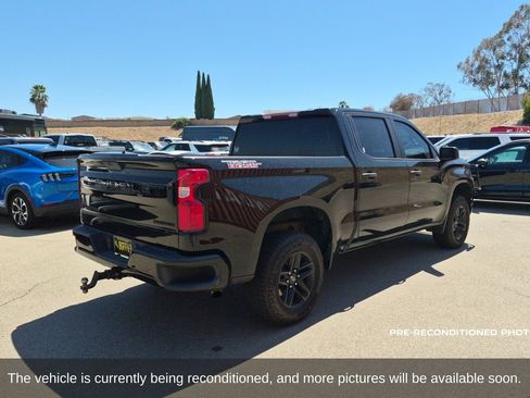 Used 2022 Chevrolet Silverado 1500 Custom Trail Boss w/ Safety Confidence Package AWD/4WD image 6