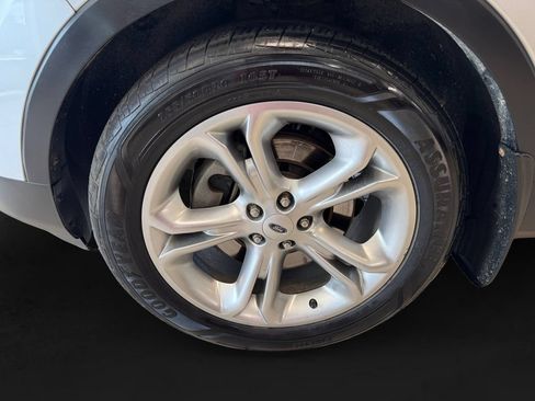 Used 2015 Ford Explorer Limited w/ Equipment Group 301A AWD/4WD image 9