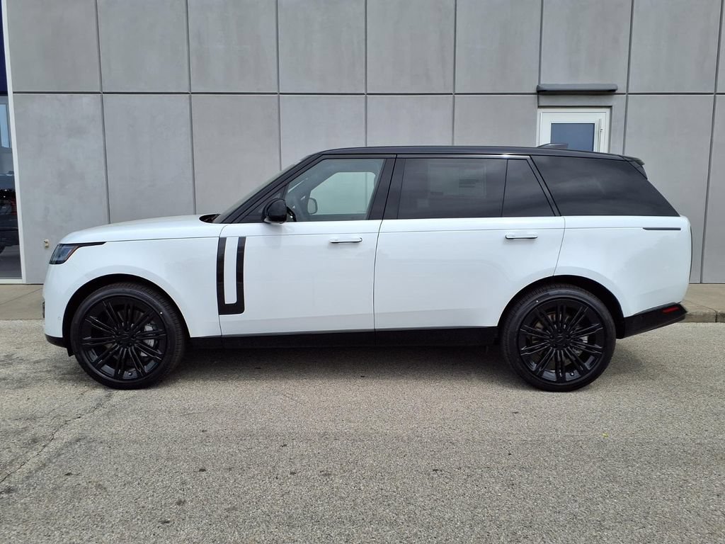 New 2026 Land Rover Range Rover Long Wheelbase SE AWD/4WD image 3