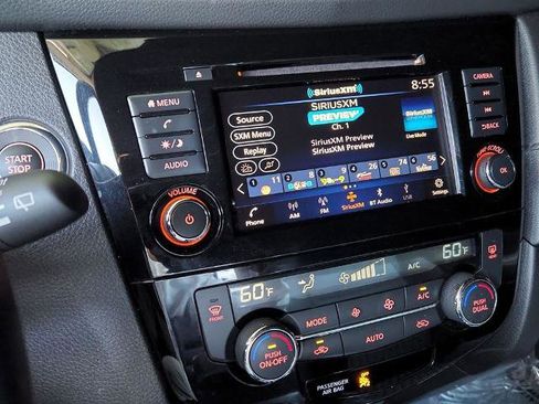 Certified 2020 Nissan Rogue SV image 17