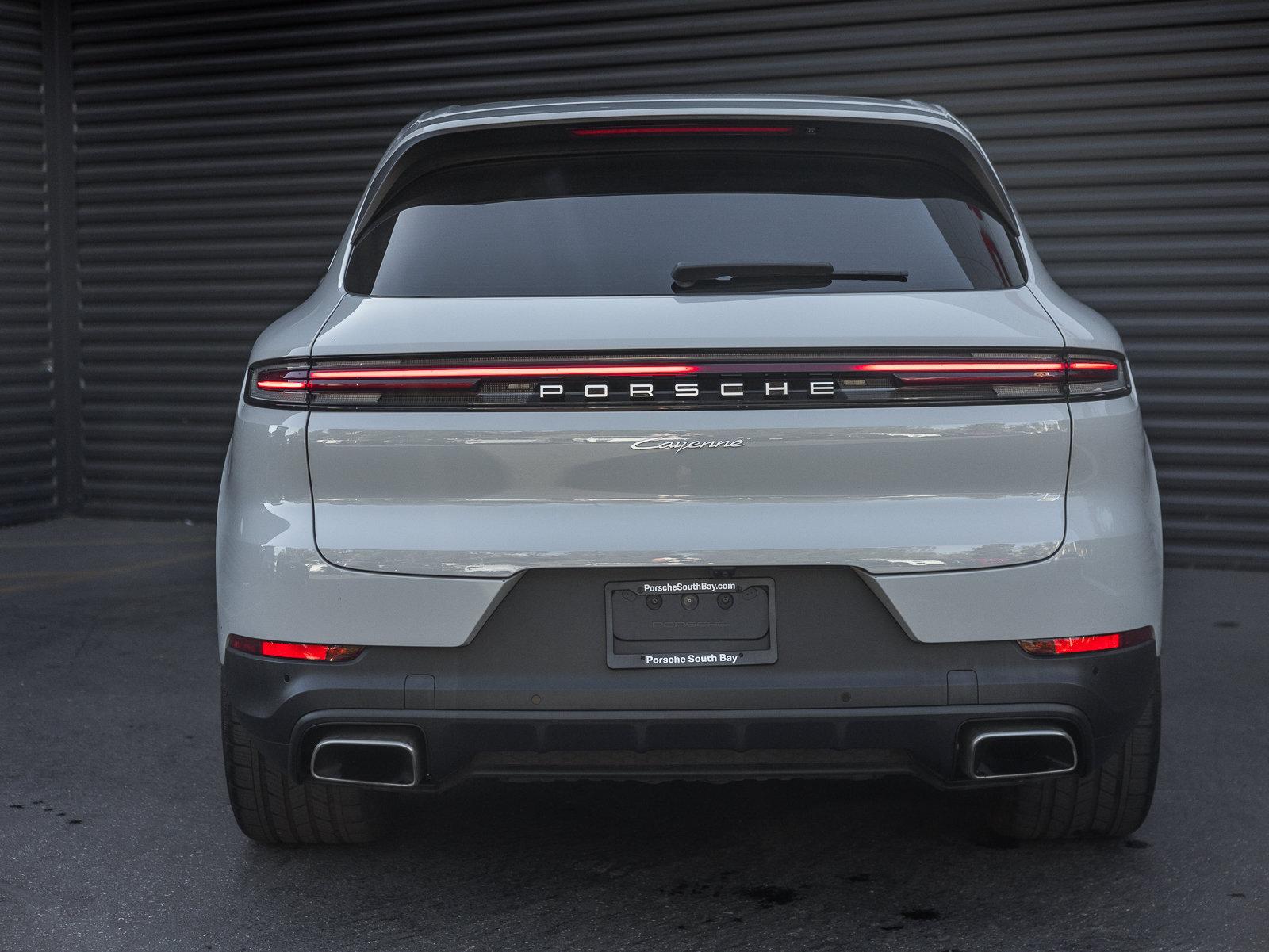Certified 2024 Porsche Cayenne AWD/4WD image 9