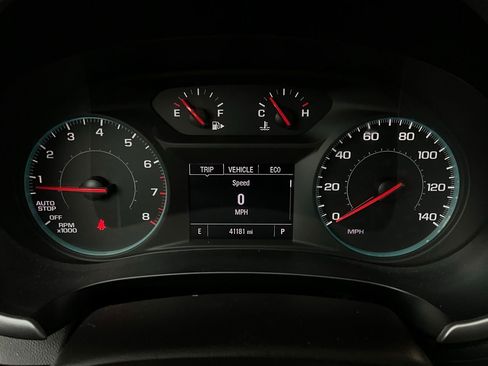 Used 2024 Chevrolet Malibu LT image 40