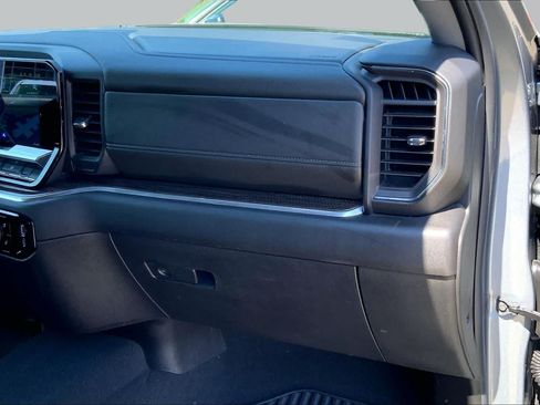Used 2025 Chevrolet Silverado 1500 LT AWD/4WD image 30