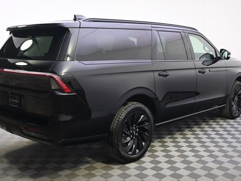 New 2026 Lincoln Navigator L Reserve w/ Jet Appearance Package image 7