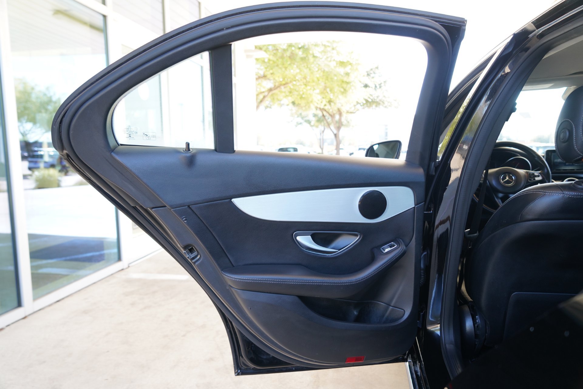 Used 2016 Mercedes-Benz C 300 Sedan image 33
