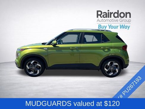 Used 2023 Hyundai Venue SEL w/ Cargo Package FWD image 4