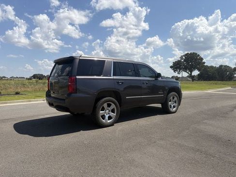 Used 2017 Chevrolet Tahoe LT w/ Luxury Package AWD/4WD image 5