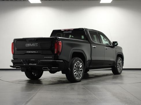 Used 2026 GMC Sierra 1500 Denali Ultimate AWD/4WD image 4