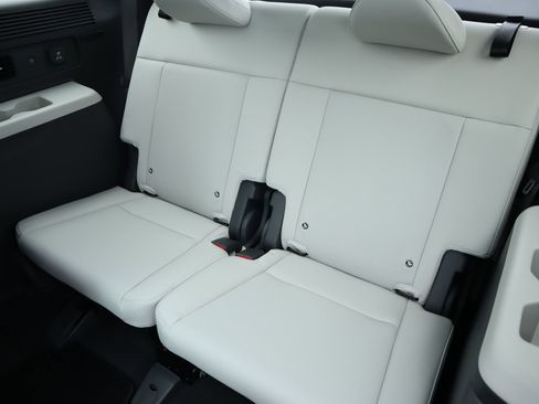 New 2026 Hyundai Santa Fe Calligraphy AWD/4WD image 13